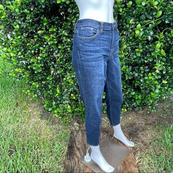 J crew toothpick dark wash tapered leg cropped stretchy mid rise jeans - Picture 2 of 10